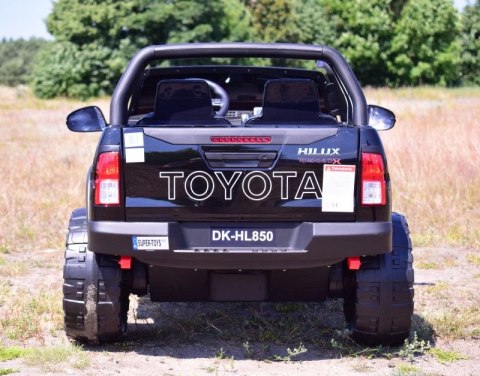ORYGINALNA TOYOTA HILUX, 2X12V10AH W WALIZCE,MP4, LAKIER, FULL OPCJA 4X4 /DKHL850