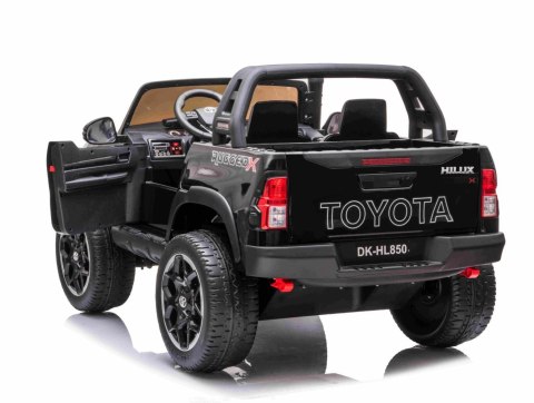 ORYGINALNA TOYOTA HILUX, 2X12V10AH W WALIZCE,MP4, LAKIER, FULL OPCJA 4X4 /DKHL850