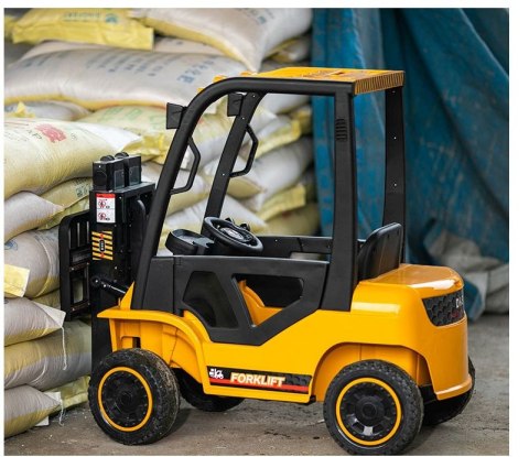 WÓZEK WIDŁOWY NA AKUMULATOR, PILOT, MIĘKKIE KOŁA, SKÓRA, FUNKCJ BUJANIA/DLS-08