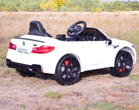 ORYGINALNE BMW M5 24V Z FUNKCJĄ DRIFTU - MIĘKKIE KOŁA, MIĘKKIE SIEDZENIE /SX2118