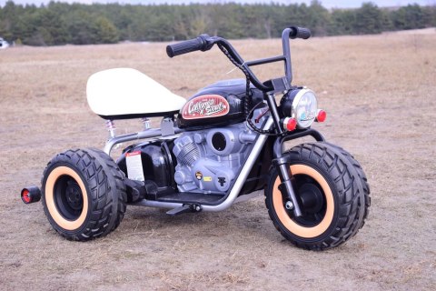 MOTOR CALIFORNIA SCOUT JAZDA NA TYLNYCH KOŁACH - 1600 WAT/LL6688