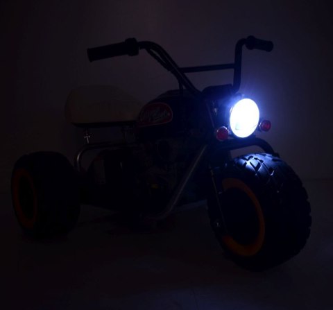 MOTOR CALIFORNIA SCOUT JAZDA NA TYLNYCH KOŁACH - 1600 WAT/LL6688