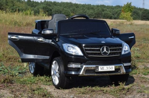 MERCEDES ML350 AMG TRZY SILNIKI, FUNKCJA BUJANIA,MIĘKKIE KOŁA, MIĘKKIE SIEDZENIE, MOCNY/ML350