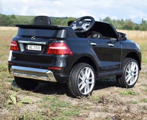 MERCEDES ML350 AMG TRZY SILNIKI, FUNKCJA BUJANIA,MIĘKKIE KOŁA, MIĘKKIE SIEDZENIE, MOCNY/ML350