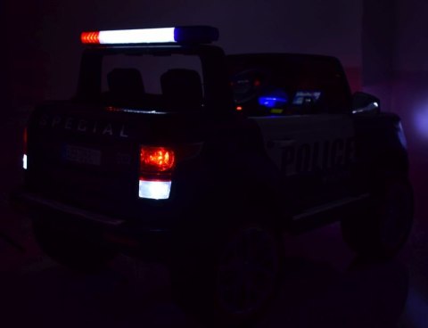 JEEP POLICJA 4X4, 2x12V Z AMORTYZATORAMI, PILOT, REDUKTOR/ XMX-601