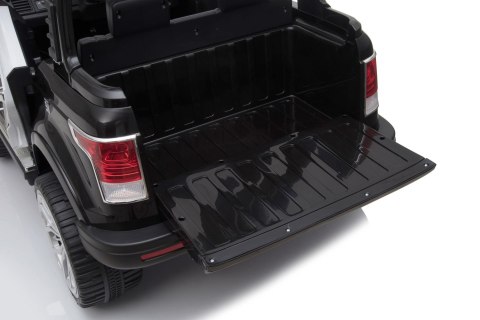 JEEP POLICJA 4X4, 2x12V Z AMORTYZATORAMI, PILOT, REDUKTOR/ XMX-601