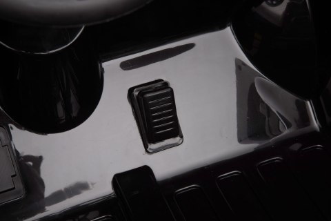 JEEP POLICJA 4X4, 2x12V Z AMORTYZATORAMI, PILOT, REDUKTOR/ XMX-601