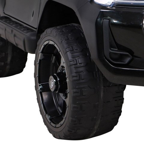 Toyota Hilux na akumulator dla dzieci Czarny Pickup + Napęd 4x4 + Pilot