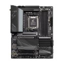 Gigabyte | X670 AORUS ELITE AX 1.0A M/B | Rodzina procesorów AMD | Gniazdo procesora AM5 | DDR5 DIMM | Gniazda pamięci 4 | Obsłu