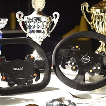 Thrustmaster | Kierownica | TS-XW Racer | Czarna | Kierownica do gier wyścigowych