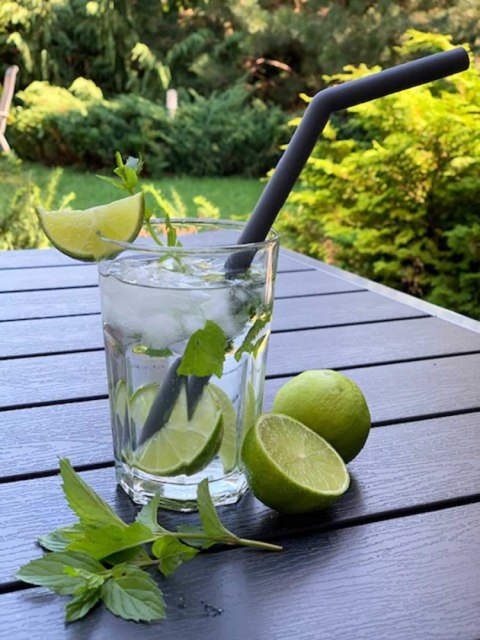 SILIKONOWE SŁOMKI DO NAPOJÓW + CZYŚCIKI 8 EL. BRUNBESTE BB-1097