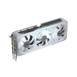 GIGABYTE GeForce RTX™ 5070 EAGLE OC ICE SFF 12G | Gigabyte