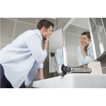 Panasonic | Shaver | ES-RT67-S503 | Wet & Dry | Li-Ion | Black/ silver