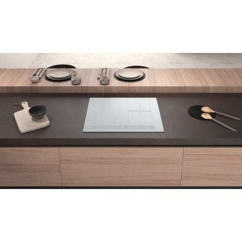 Hotpoint | HB 8460B NE/W | Hob | Induction | Number of burners/cooking zones 4 | Touch | Timer | White