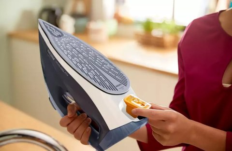 Philips | DST7030/20 | Żelazko parowe | 2800 W | Pojemność zbiornika na wodę 300 ml | Ciągła produkcja pary 50 g/min | Funkcja z