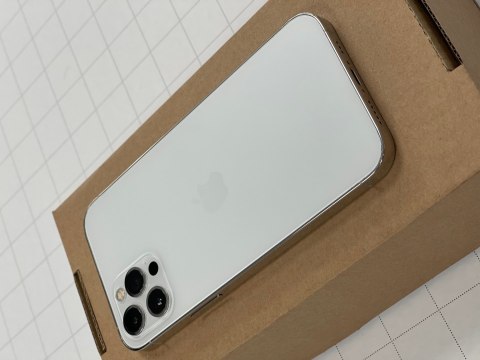Apple REFURBISHED | iPhone 12 Pro | Silver | 512 GB | Grade C 1 | Apple Apple REFURBISHED | iPhone 12 Pro Grade C | Silver | 6.1