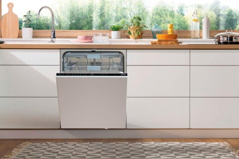 Gorenje | Dishwasher | GV673C60 | Built-in | Width 59.8 cm | Number of place settings 16 | Number of programs 7 | Energy efficie