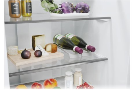 Lodówka Candy | CNCQ2T518EW | Klasa efektywności energetycznej E | Wolnostojąca | Kombi | Wysokość 182,5 cm | System No Frost |