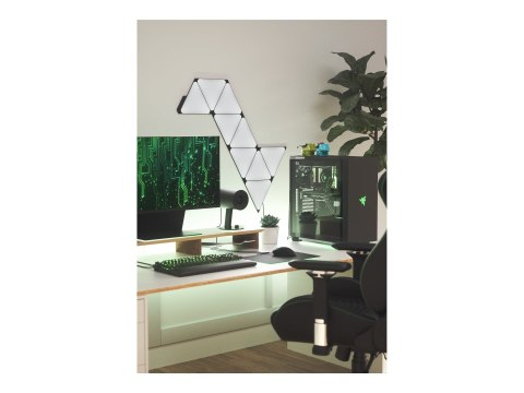 Nanoleaf|Shapes Black Triangles Starter Kit (9 panels)|42 W|WiFi