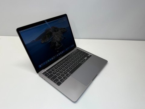 Apple | RENEW Grade B | MacBook Pro 13" (2019) | 13.3" Retina Display | Intel Core i5 | i5-8257U | 8 GB | 256 GB SSD | Intel Iri