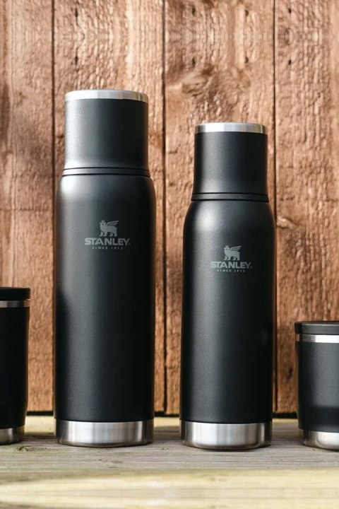 Termos THE ADVENTURE 0,75 l - BLACK / Stanley