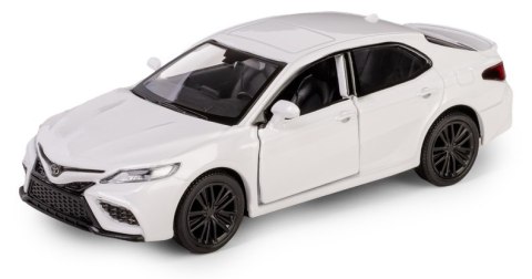 RMZ City - Toyota Camry 2022 white